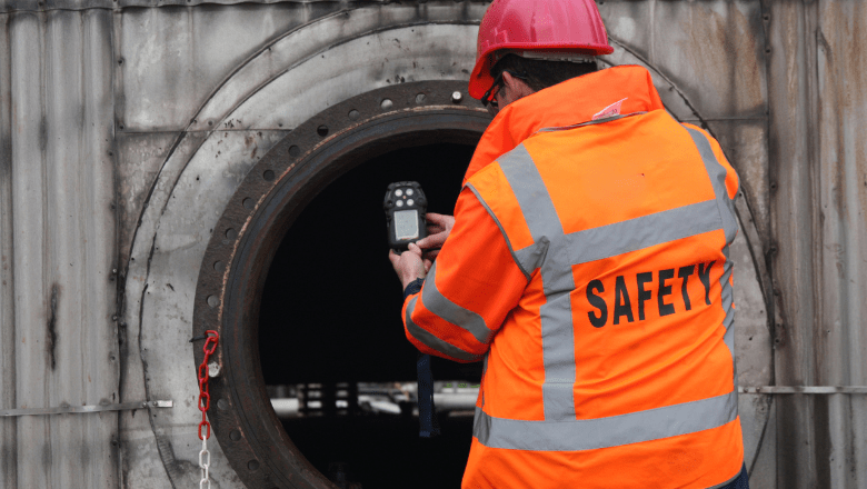 A fire guard detecting gas level on site