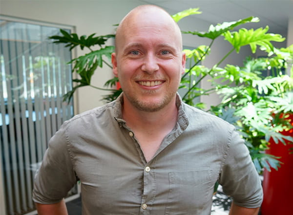 Bo foran plante på G4S kontor