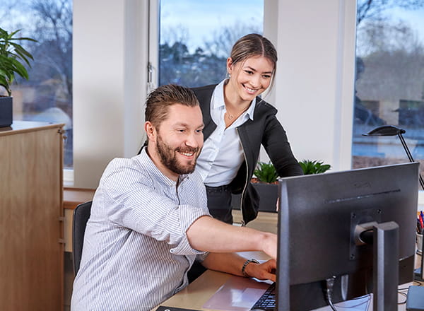 Kolleger på kontoret