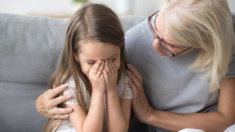 Psykolog taler med et barn