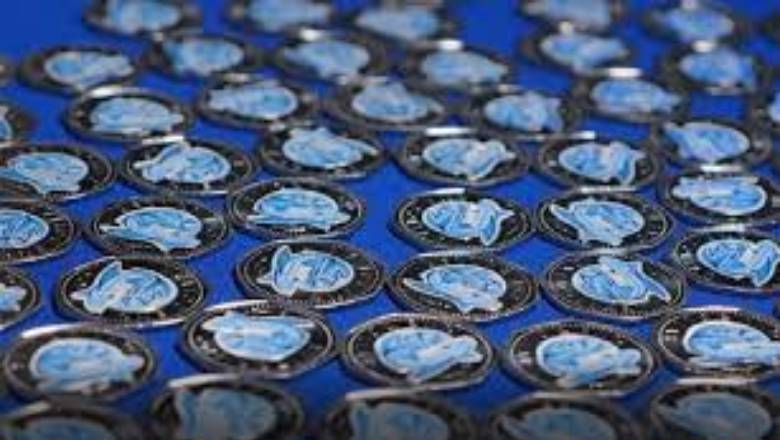 Tribute to essential workers