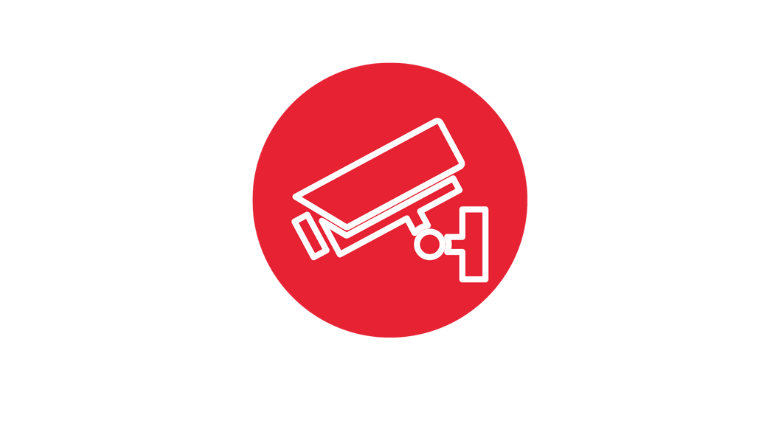 Novērošanas kamera sarkanā aplī. 