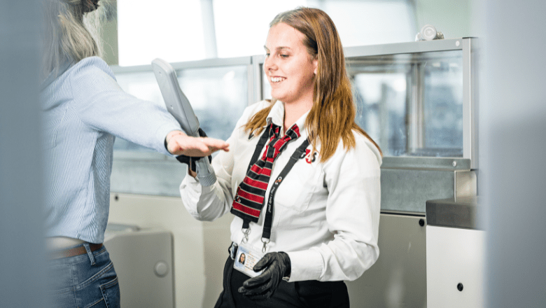 Vrouwen op de luchthaven