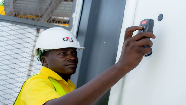 G4S worker in hardhat 